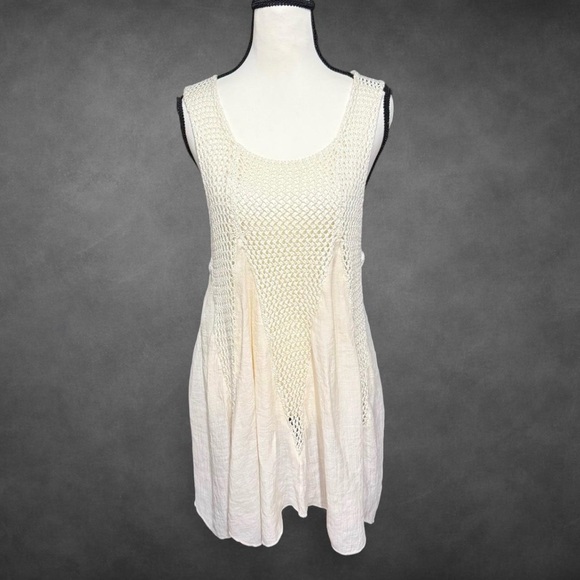 India Boutique Other - India Boutique Cream Knit Cover Up